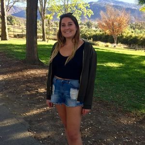 Meet your Posher, Liz